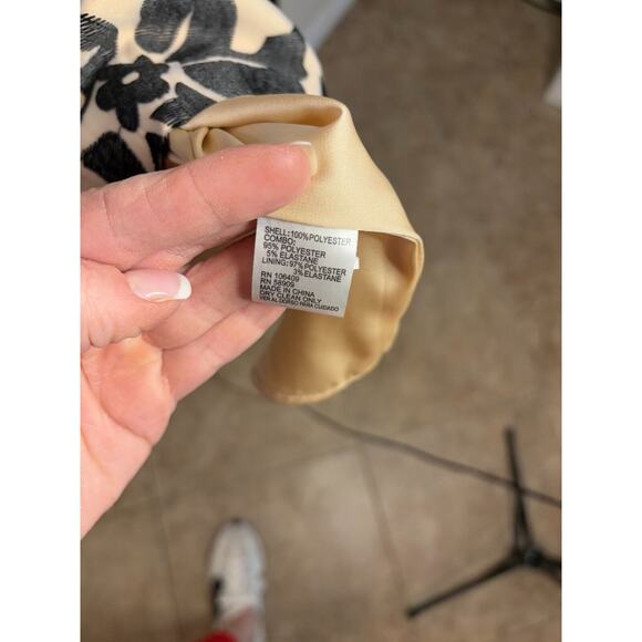 Gianni Bini Kati Dress size 2 Black Nude A Line Embroidery Short Sleeve - Picture 6 of 6